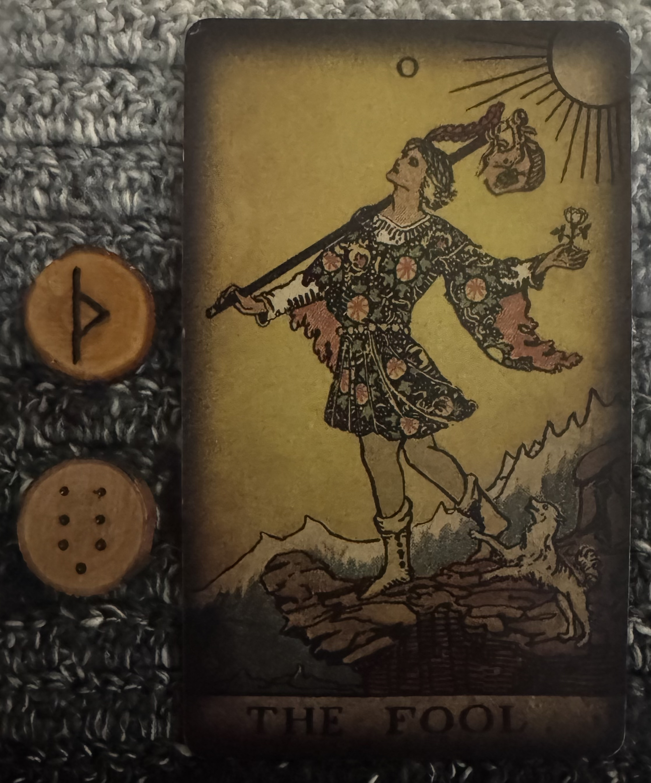 Runes: Thurisaz, Tristitia
Card: The Fool