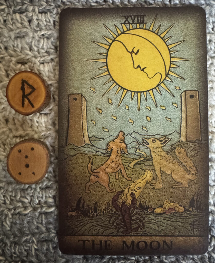 Runes: Raidho, Conjunctio
Card: The Moon